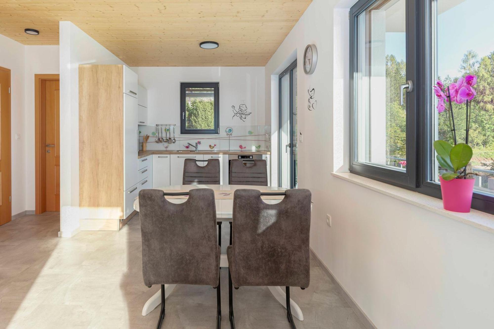 Apartments Nikolaj Preddvor Εξωτερικό φωτογραφία